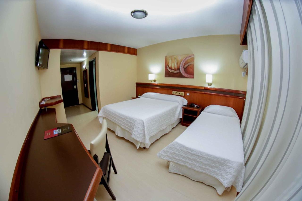 Susin Hotel Мафра Екстериор снимка
