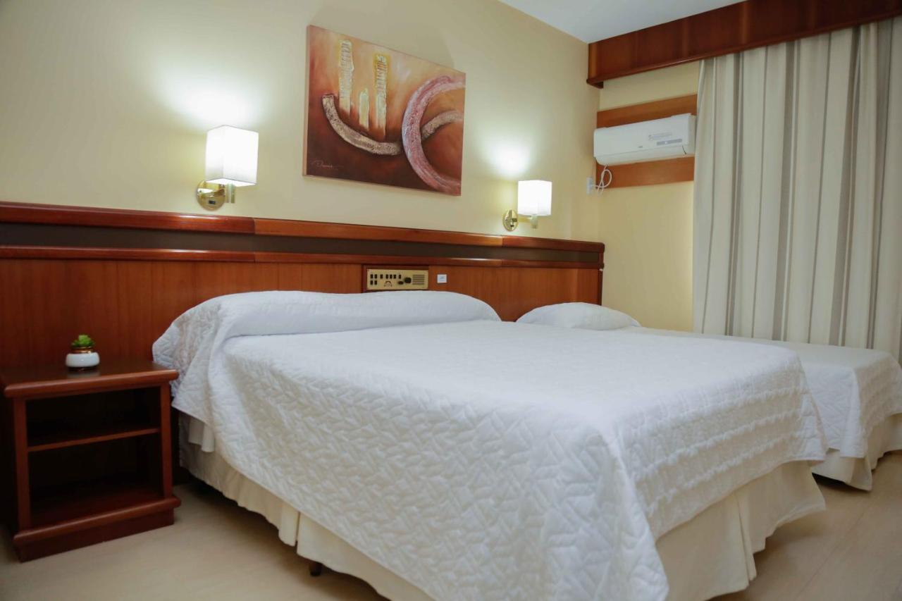 Susin Hotel Мафра Екстериор снимка