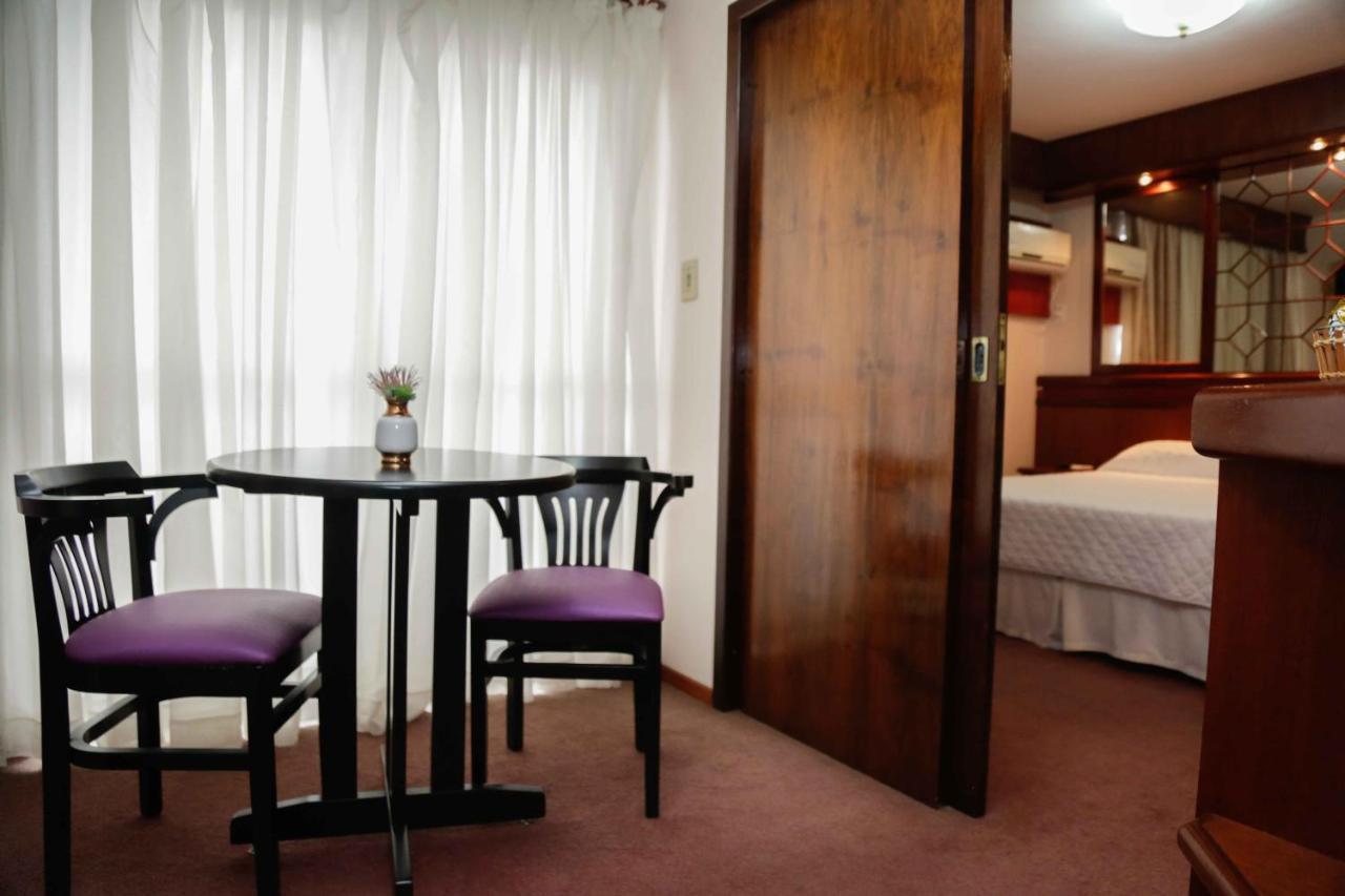 Susin Hotel Мафра Екстериор снимка