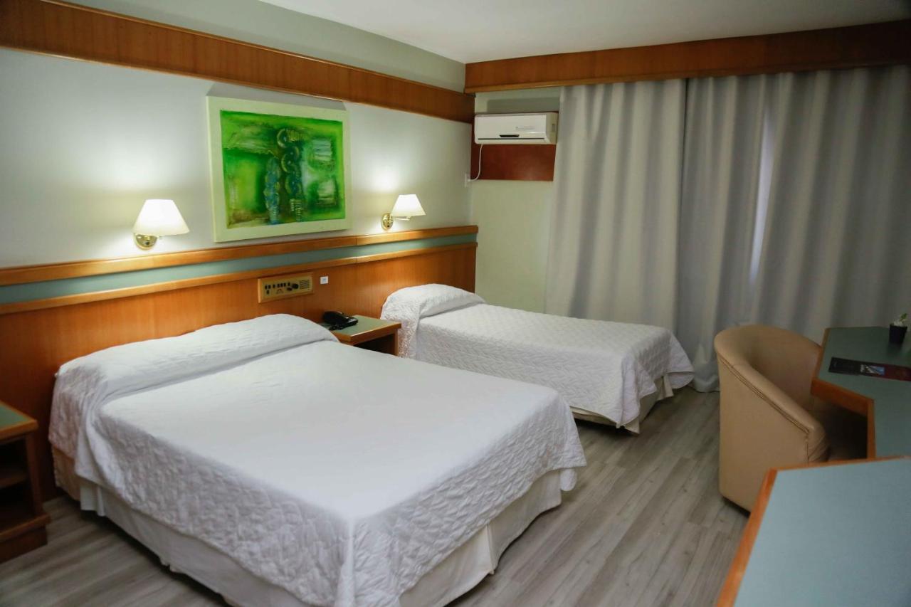 Susin Hotel Мафра Екстериор снимка