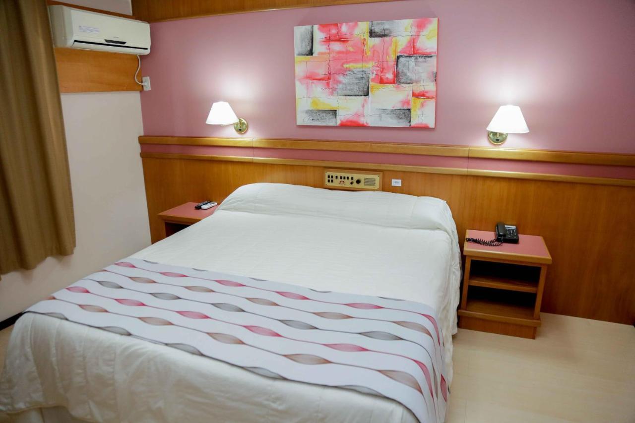 Susin Hotel Мафра Екстериор снимка