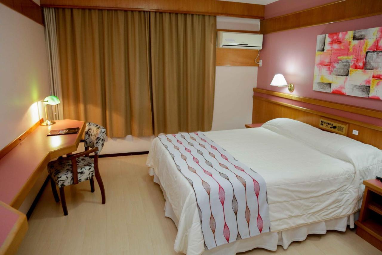 Susin Hotel Мафра Екстериор снимка
