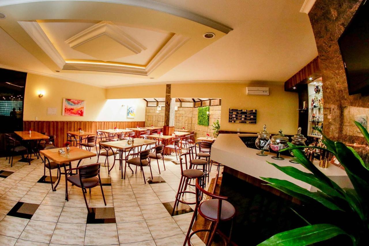 Susin Hotel Мафра Екстериор снимка