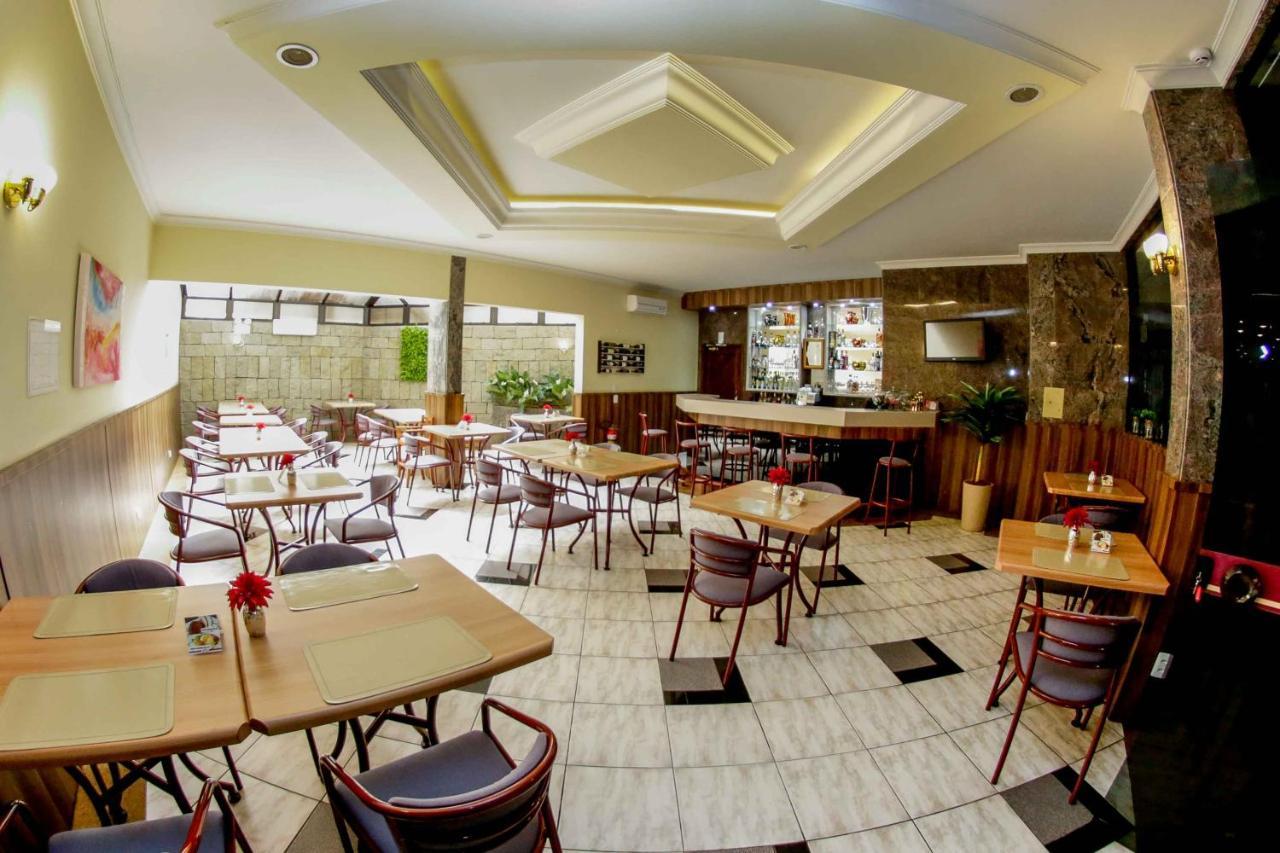 Susin Hotel Мафра Екстериор снимка